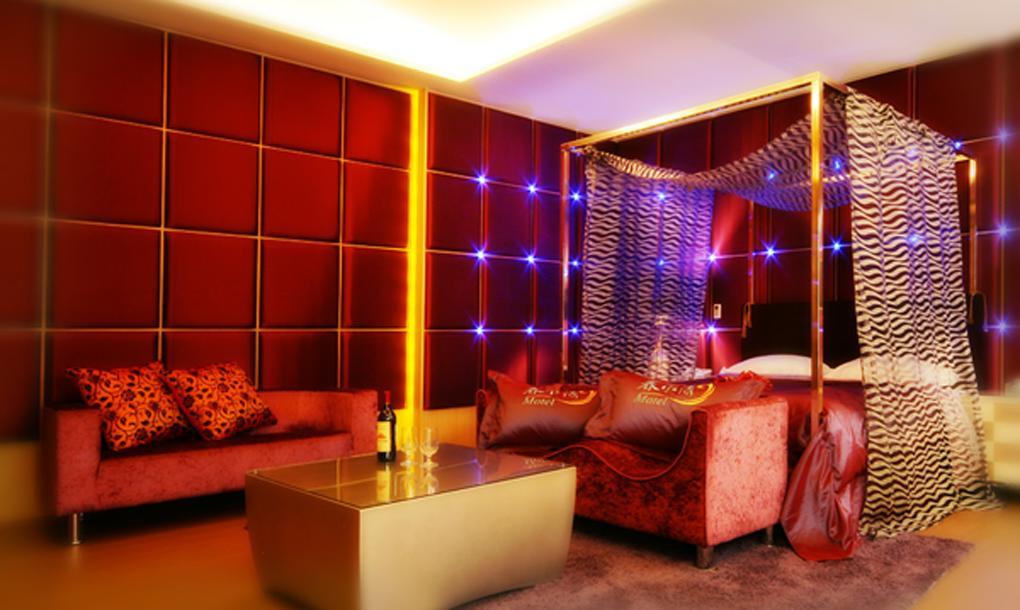 Spring Young Motel Fengyuan Eksteriør bilde